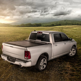 Roll-N-Lock 16-18 Toyota Tacoma Crew Cab SB 60-1/2in M-Series Retractable Tonneau Cover