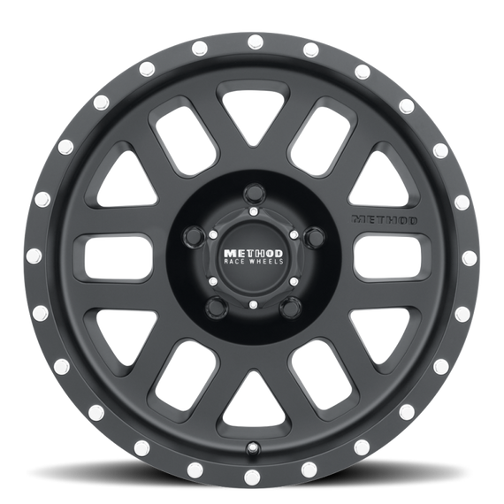 Method MR306 Mesh 17x8.5 0mm Offset 5x4.5 83mm CB Matte Black Wheel